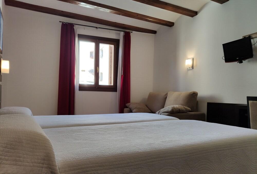 Hotel Rey Sancho ナバレテ エクステリア 写真