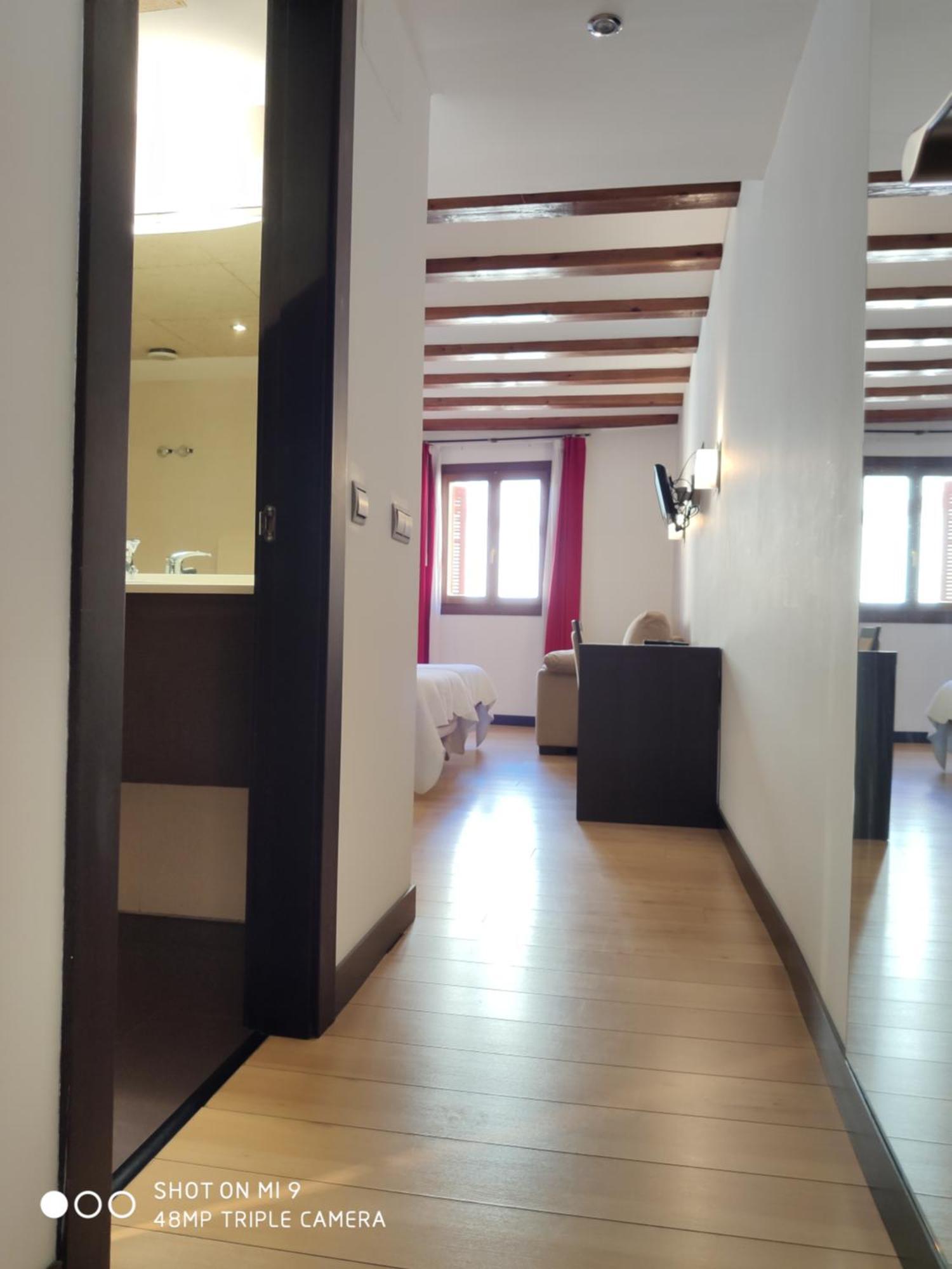 Hotel Rey Sancho ナバレテ 部屋 写真