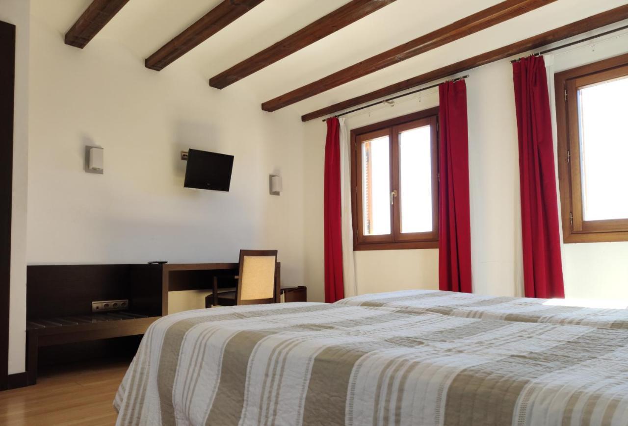 Hotel Rey Sancho ナバレテ エクステリア 写真